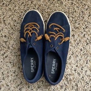 Lightly-worn Sperry sneakers